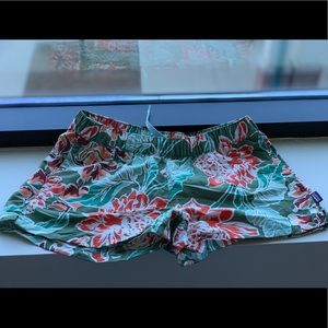 Women’s Patagonia barely baggies shorts